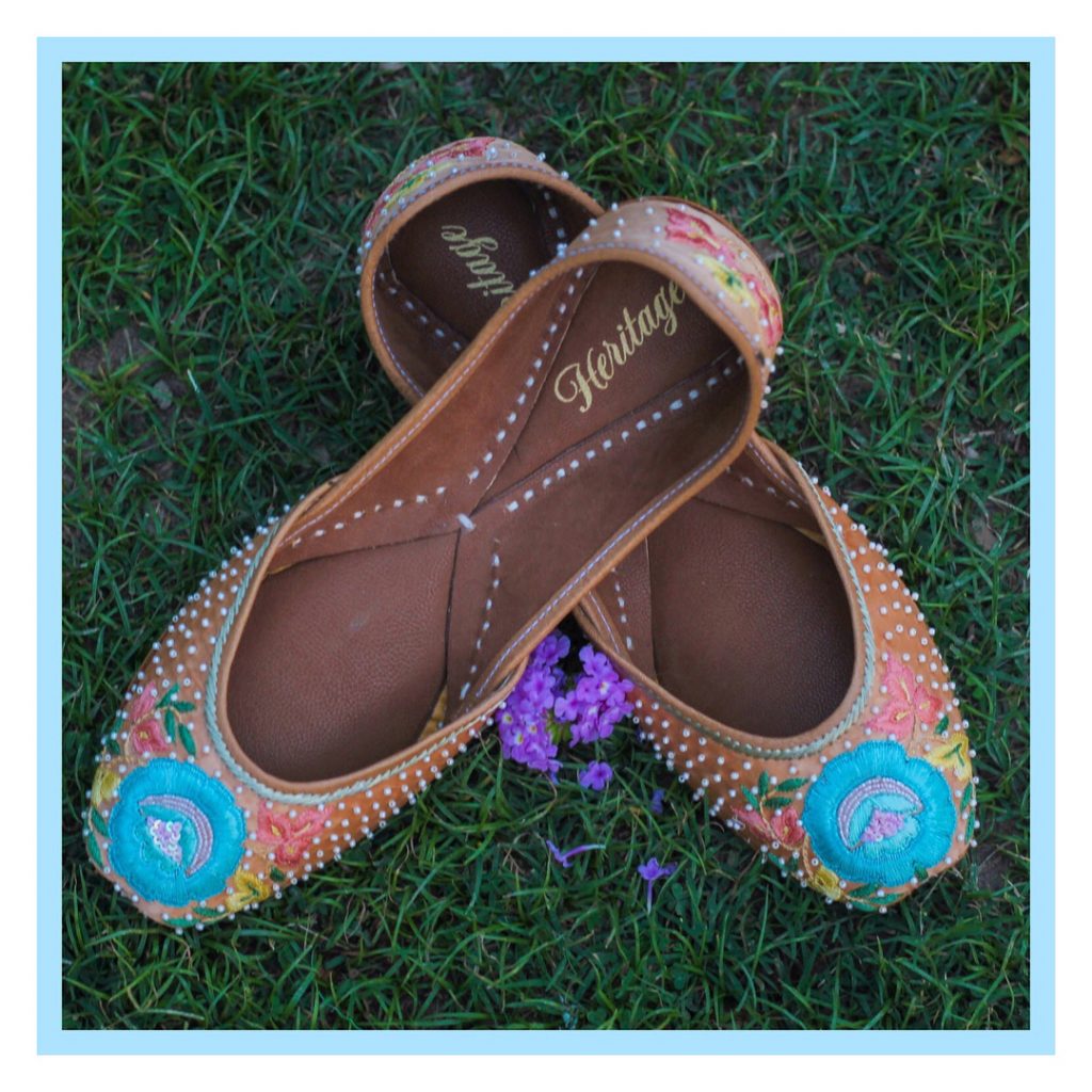 stylish punjabi jutti